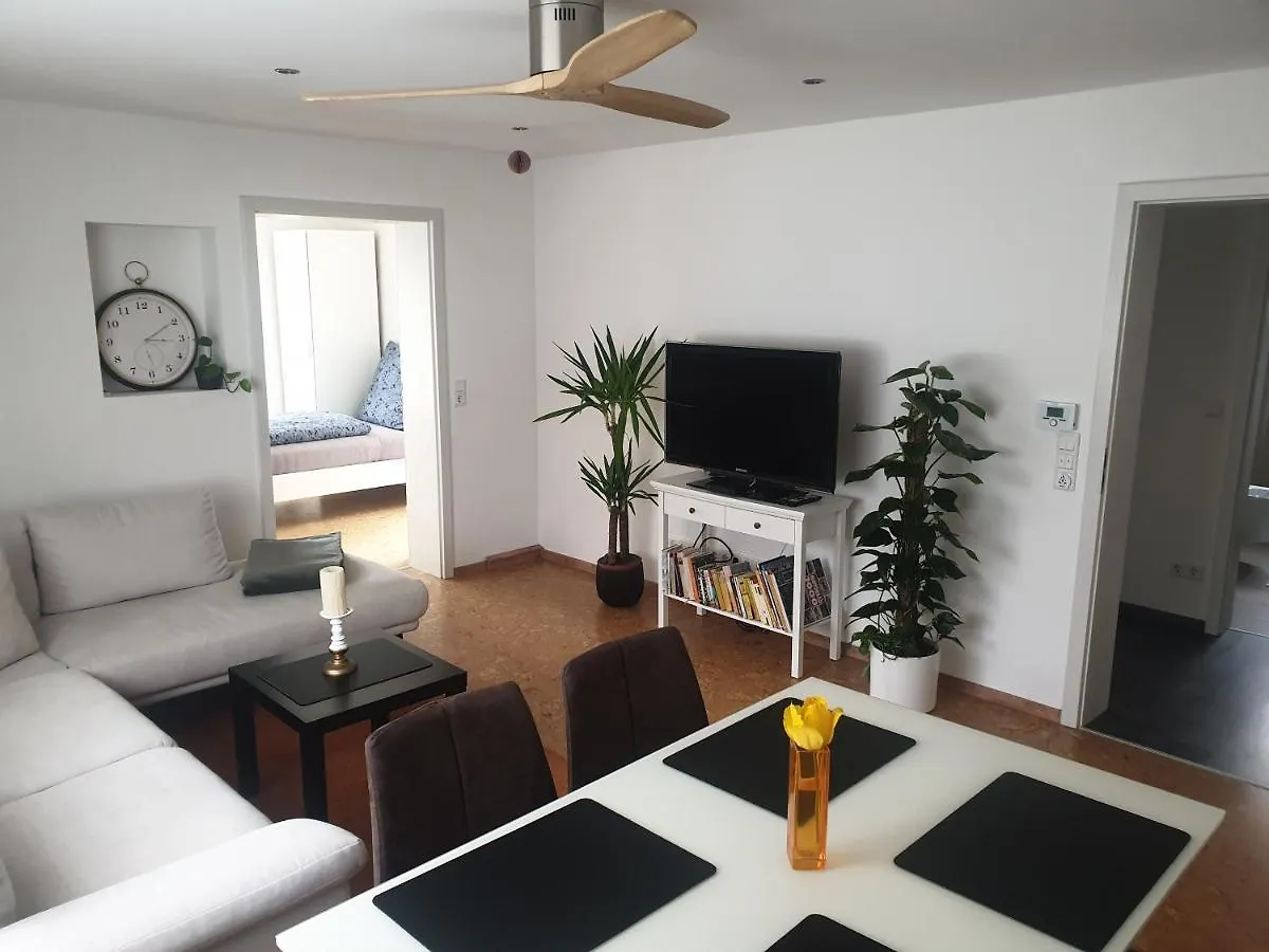 Ferienwohnung Rk79 Ferienwohung Mit 4 Zimmer, Garten Und Pool Naehe Klinikum U-Bahn & S-Bahn Zum Messegelaende Nuernberg Fürth Deutschland