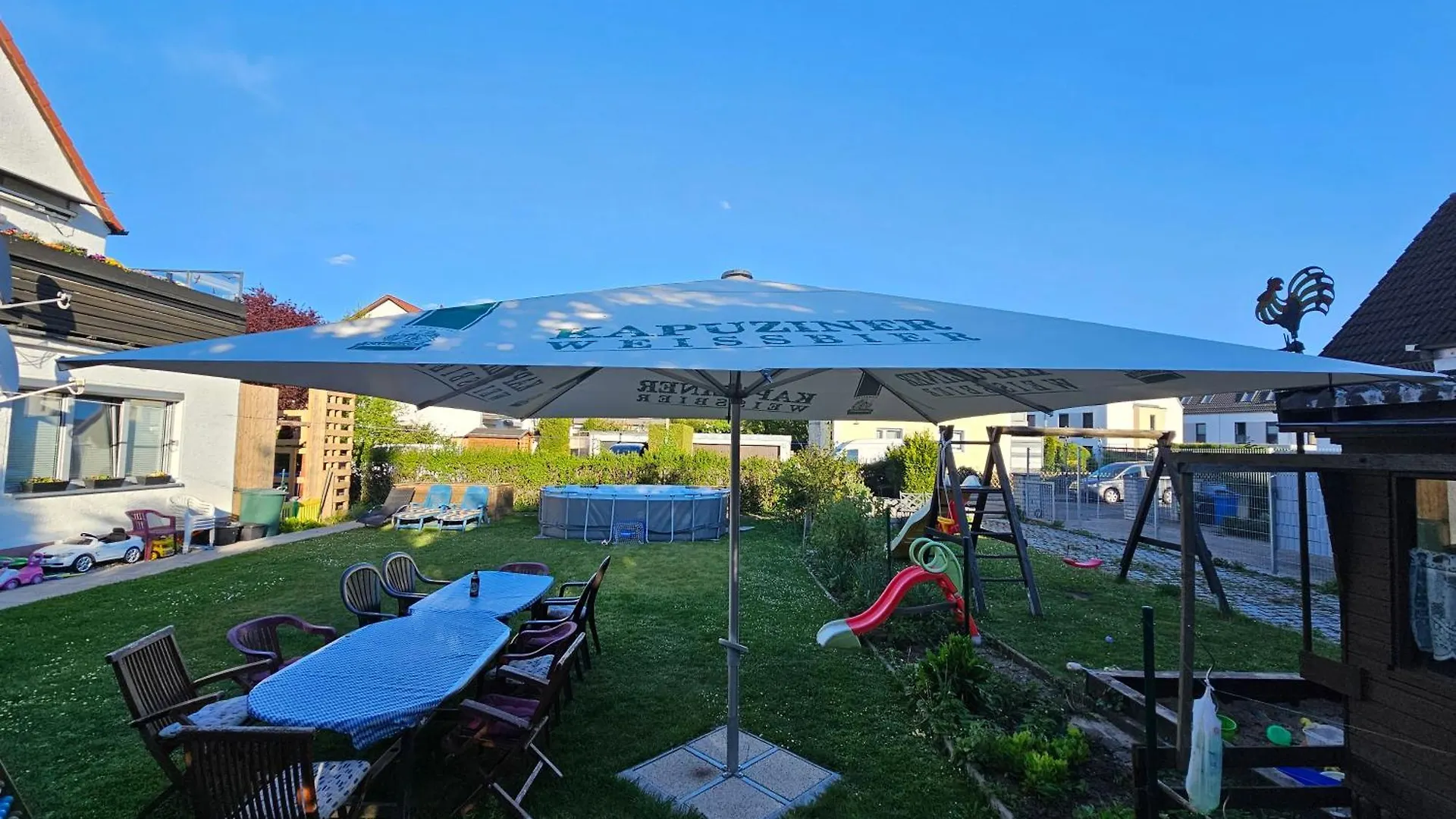 Rk79 Ferienwohnung: Garden Retreat with Pool near Klinikum and Transit Fuerth Germany